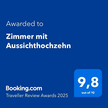Mit Aussichthochzehn Himmelberg