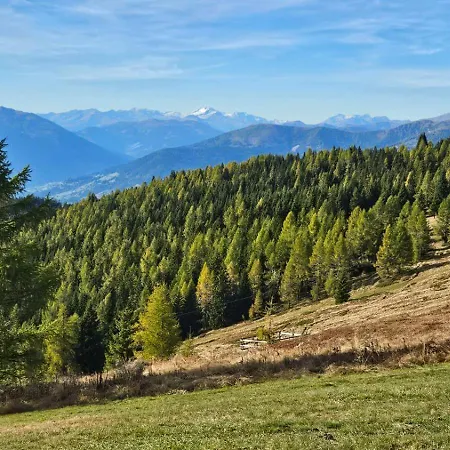 Mit Aussichthochzehn شقة *