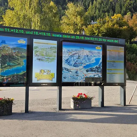 Mit Aussichthochzehn شقة