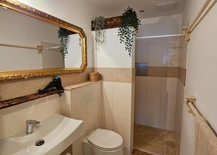 شقة Mit Aussichthochzehn *